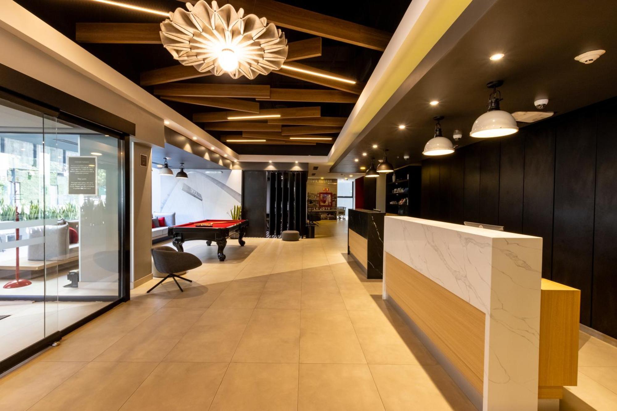 Ibis Tijuana Hotel Exterior photo